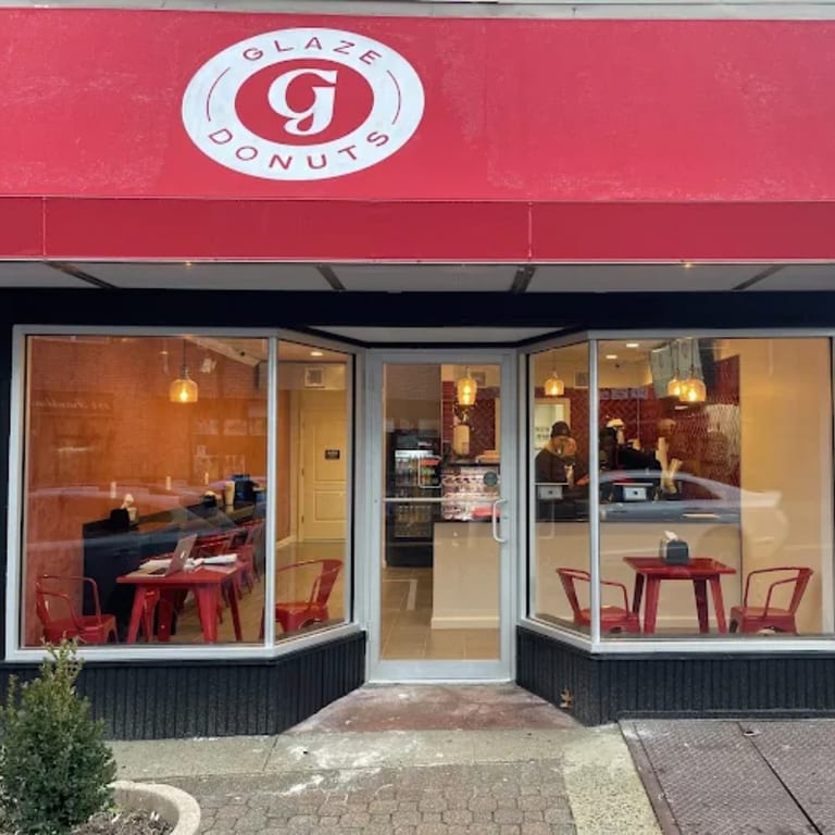 📍 Glaze Donuts – Nutley